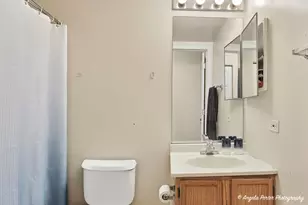 1152 N Red Oak Cir, Round Lake Beach, IL 60073 - Photo 7