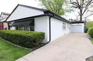 817 Rowe Ave, Park Ridge, IL 60068 - Photo 3
