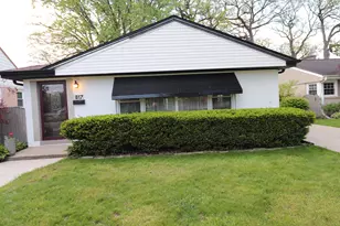 817 Rowe Ave, Park Ridge, IL 60068 - Photo 1