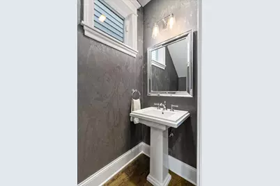 1924 W Farragut Avenue, Chicago, IL 60640 - Photo 9