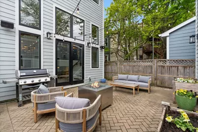 1924 W Farragut Avenue, Chicago, IL 60640 - Photo 49