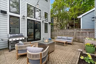 1924 W Farragut Ave, Chicago, IL 60640 - Photo 49