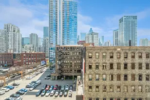 630 N Franklin St, Chicago, IL 60654 - Photo 11