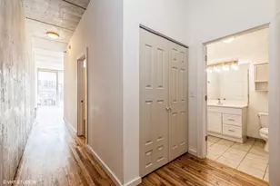 630 N Franklin St, Chicago, IL 60654 - Photo 5