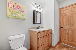 1917 Constitution St, Sycamore, IL 60178 - Photo 33