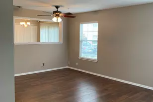 2454 Frost Dr, Aurora, IL 60503 - Photo 3