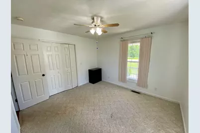 514 Country Club Road, Centralia, IL 62801 - Photo 15