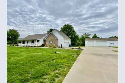 514 Country Club Road, Centralia, IL 62801 - Photo 3