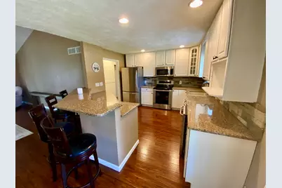 514 Country Club Road, Centralia, IL 62801 - Photo 9
