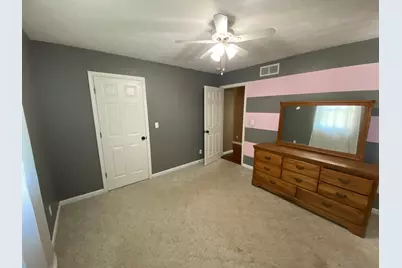 514 Country Club Road, Centralia, IL 62801 - Photo 13