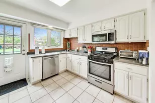 8922 Ewing Ave, Evanston, IL 60203 - Photo 7