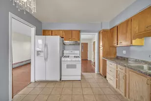 10 N Adams Dr, Addison, IL 60101 - Photo 9