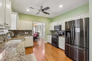 416 Grace Dr, Lake in the Hills, IL 60156 - Photo 9