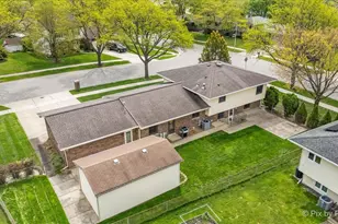 262 Woodville Ln, Schaumburg, IL 60193 - Photo 53