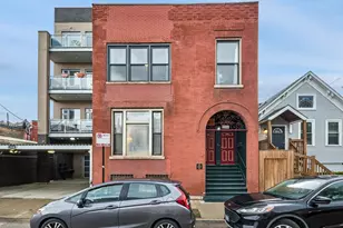 2920 N Lakewood Ave, Chicago, IL 60657 - Photo 1