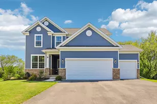 8 Liam Ct, Algonquin, IL 60102 - Photo 1