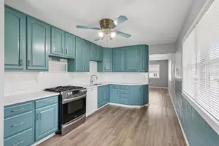 1134 Franklin Ave, Winthrop Harbor, IL 60096 - Photo 9