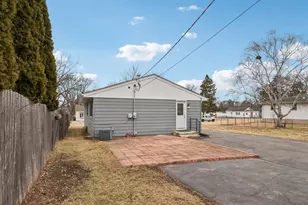 1134 Franklin Ave, Winthrop Harbor, IL 60096 - Photo 33