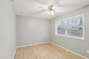 1134 Franklin Ave, Winthrop Harbor, IL 60096 - Photo 11