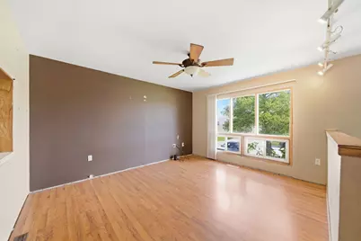 418 Hamrick Avenue, Romeoville, IL 60446 - Photo 3