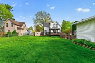 525 W Hurlbut Ave, Belvidere, IL 61008 - Photo 33