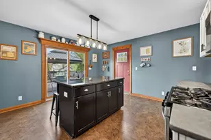 525 W Hurlbut Ave, Belvidere, IL 61008 - Photo 11