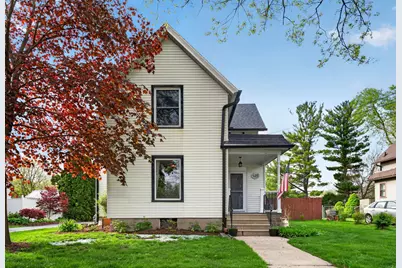 525 W Hurlbut Avenue, Belvidere, IL 61008 - Photo 1