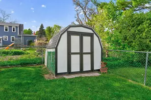 525 W Hurlbut Ave, Belvidere, IL 61008 - Photo 37