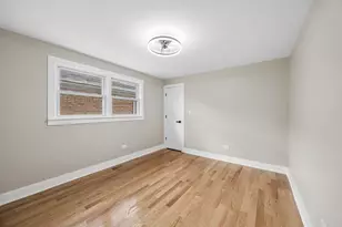 12621 S Wood St, Calumet Park, IL 60827 - Photo 5