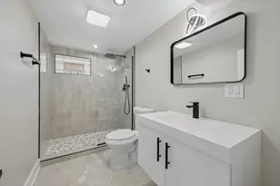12621 S Wood St, Calumet Park, IL 60827 - Photo 17