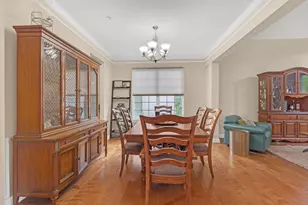 5791 Providence Dr, Hoffman Estates, IL 60192 - Photo 5