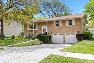 644 N Glenn Dr, Palatine, IL 60074 - Photo 29