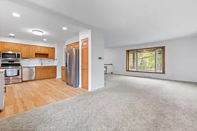 644 N Glenn Drive, Palatine, IL 60074 - Photo 5