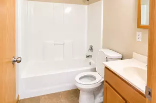 503-505 S Circle Dr, Wilmington, IL 60481 - Photo 3