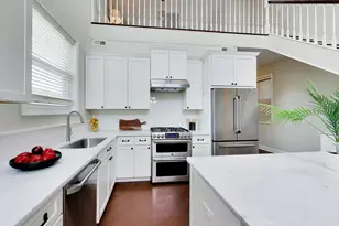 2133 N Southport Ave, Chicago, IL 60614 - Photo 9