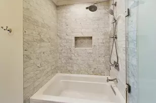 2133 N Southport Ave, Chicago, IL 60614 - Photo 23
