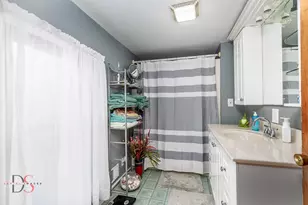 527 E Main St, Ottawa, IL 61350 - Photo 25