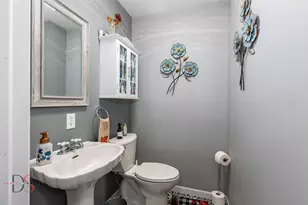 527 E Main St, Ottawa, IL 61350 - Photo 23