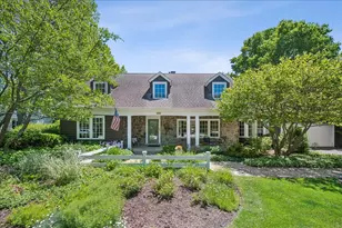 253 Summerfield Rd, Northbrook, IL 60062 - Photo 1