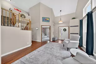 1353 Royal Oak Ln, Lake in the Hills, IL 60156 - Photo 3