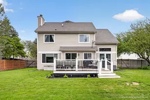 1353 Royal Oak Ln, Lake in the Hills, IL 60156 - Photo 29
