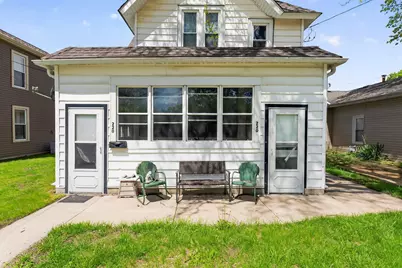 220 E Lincoln Avenue, Belvidere, IL 61008 - Photo 1