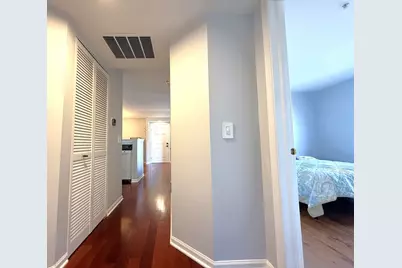 680 Mill Circle #203, Wheeling, IL 60090 - Photo 11