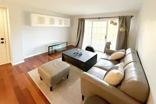 680 Mill Cir, Wheeling, IL 60090 - Photo 3