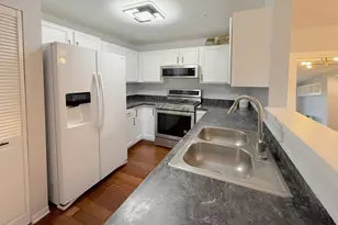 680 Mill Cir, Wheeling, IL 60090 - Photo 5