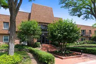 1250 Park Ave W, Highland Park, IL 60035 - Photo 1