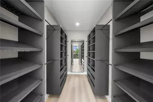 536 NW 48th St, Miami, FL 33127 - Photo 31
