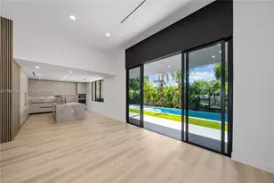 536 NW 48th St, Miami, FL 33127 - Photo 13