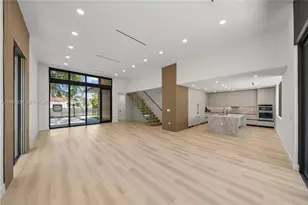 536 NW 48th St, Miami, FL 33127 - Photo 15