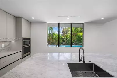 536 NW 48th Street, Miami, FL 33127 - Photo 21